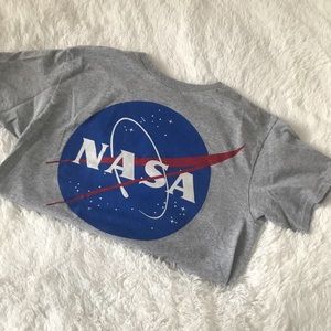 🚫SOLD🚫NASA T SHIRT